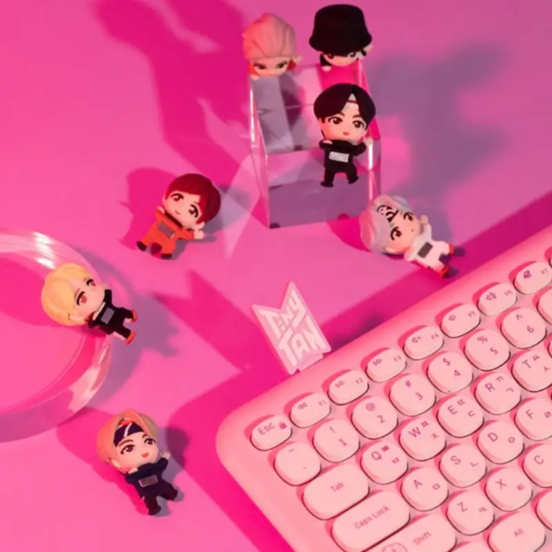 BTS - TinyTan x ROYCHE - Keyboard Magnet Figure - Image 2