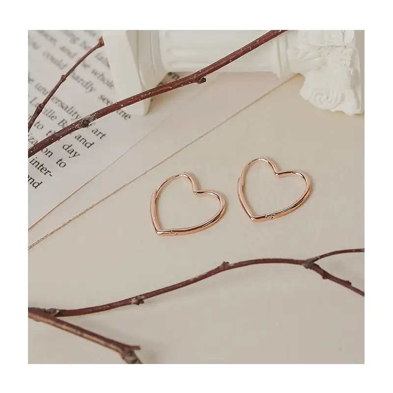 CLUE - Alli Lovely Volume Silver Earrings