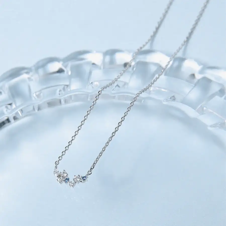 CLUE - Crystal Aqua Silver Necklace