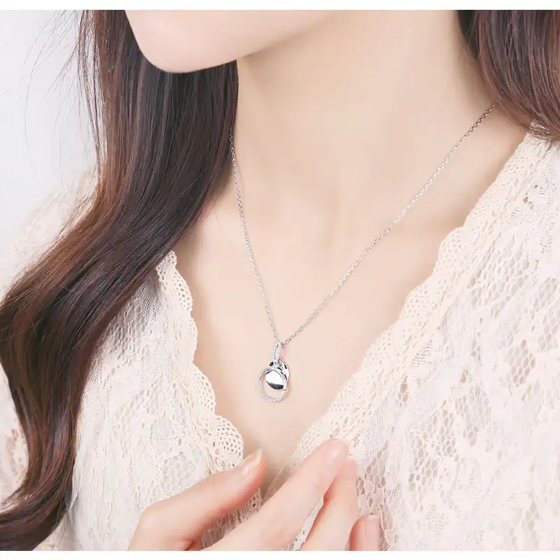CLUE - Double Circle Silver Necklace - Image 2