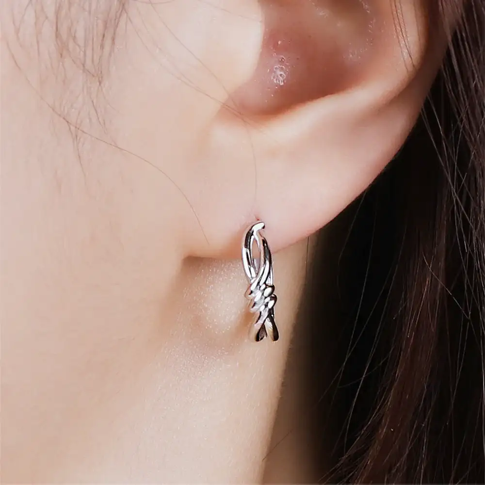 CLUE - Flat Small One-Touch Silver Earrings - Image 2
