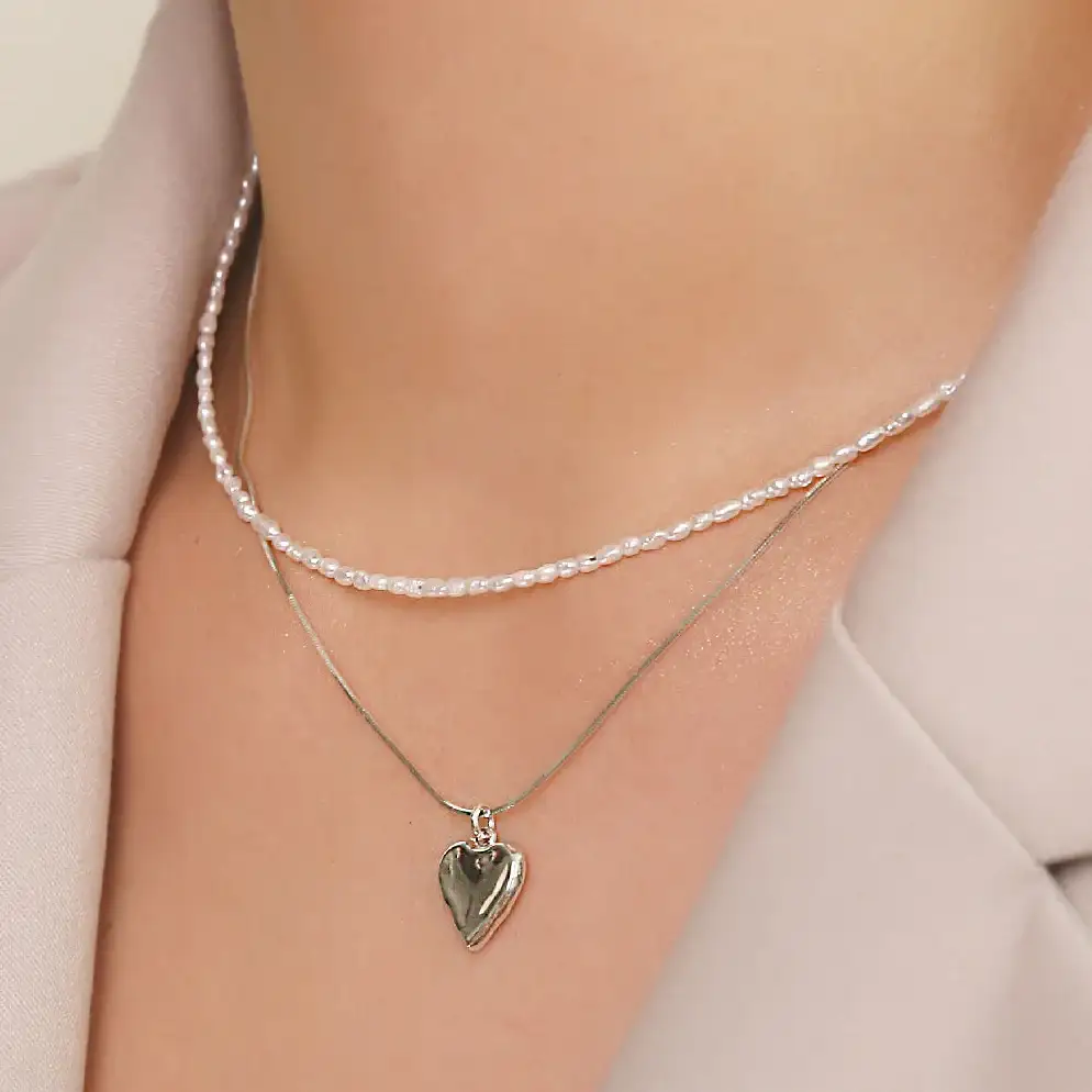 CLUE - Layered Heart Freshwater Pearl Necklace Set - Image 3