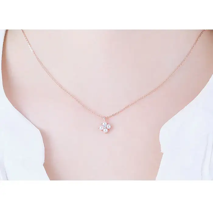 CLUE - White Hydrangea Rose Gold Necklace - Image 2