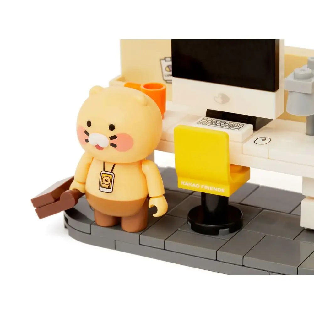 Kakao Friends - Choonsik & Apeach in the Fairy Tale Brick House - Image 6