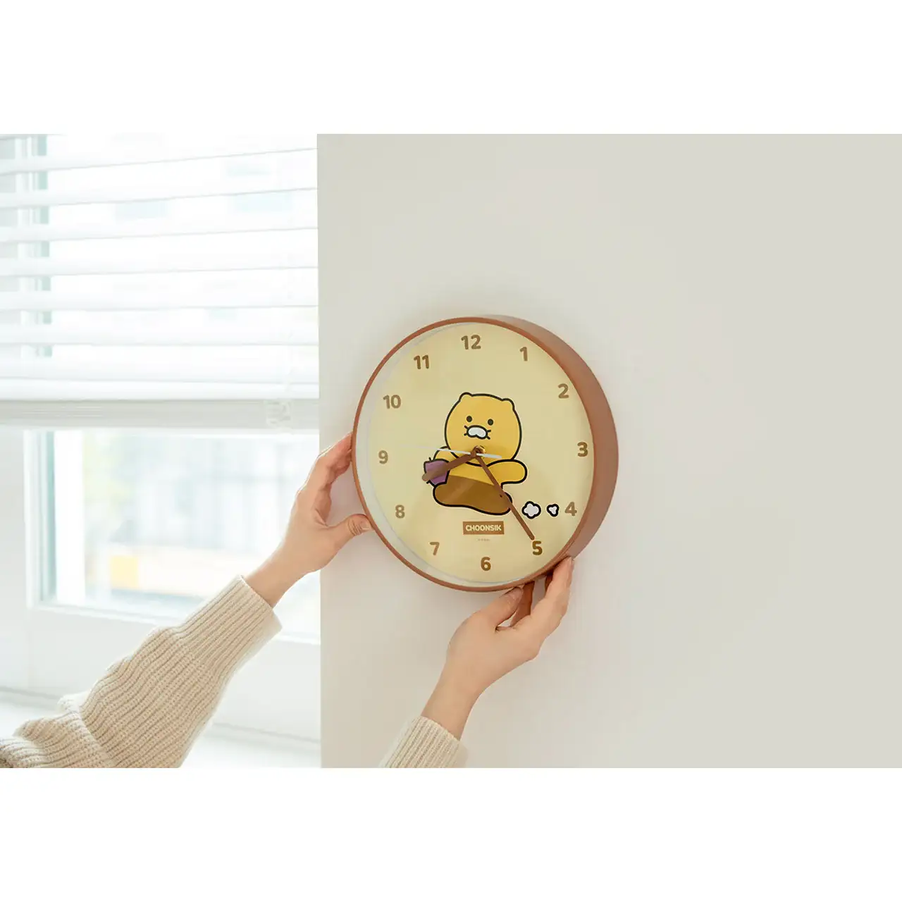 Kakao Friends - Choonsik Round Wall Clock - Image 4