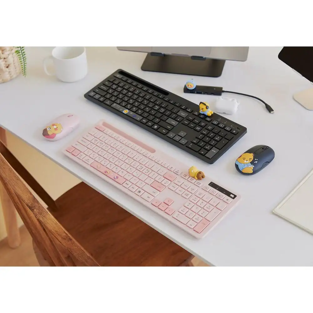 Kakao Friends - DJ Choonsik 5 in 1 USB-C Docking Station - Image 12