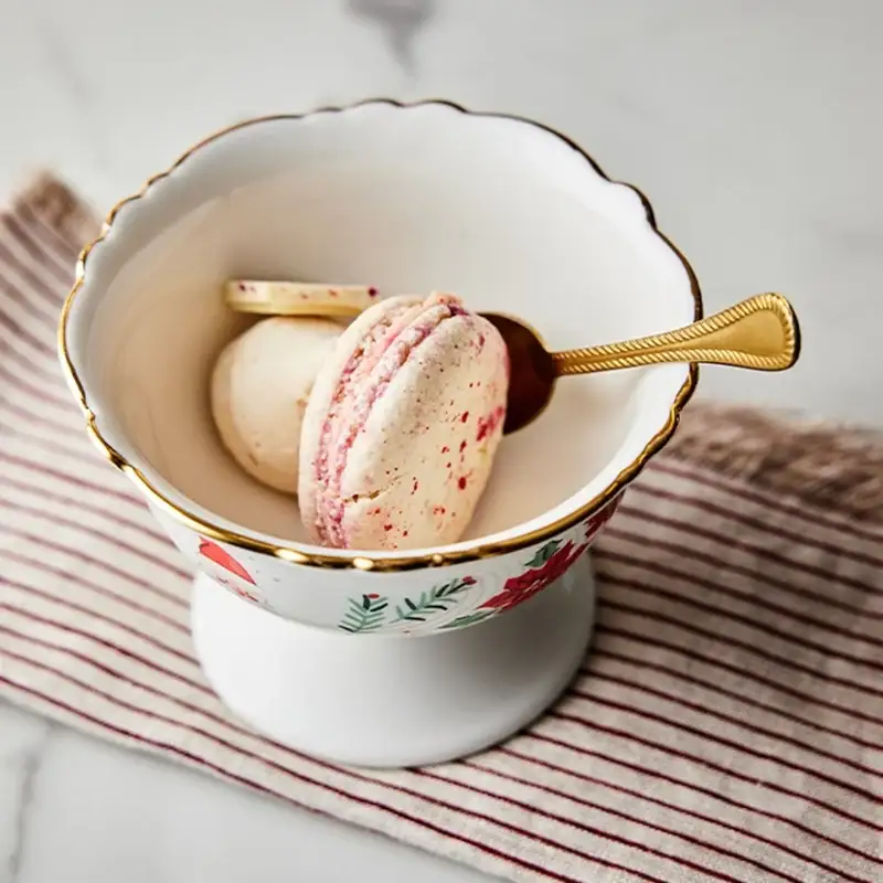 Korean Winter Story - Scallop Gold Rim Dessert Bowl - Image 2