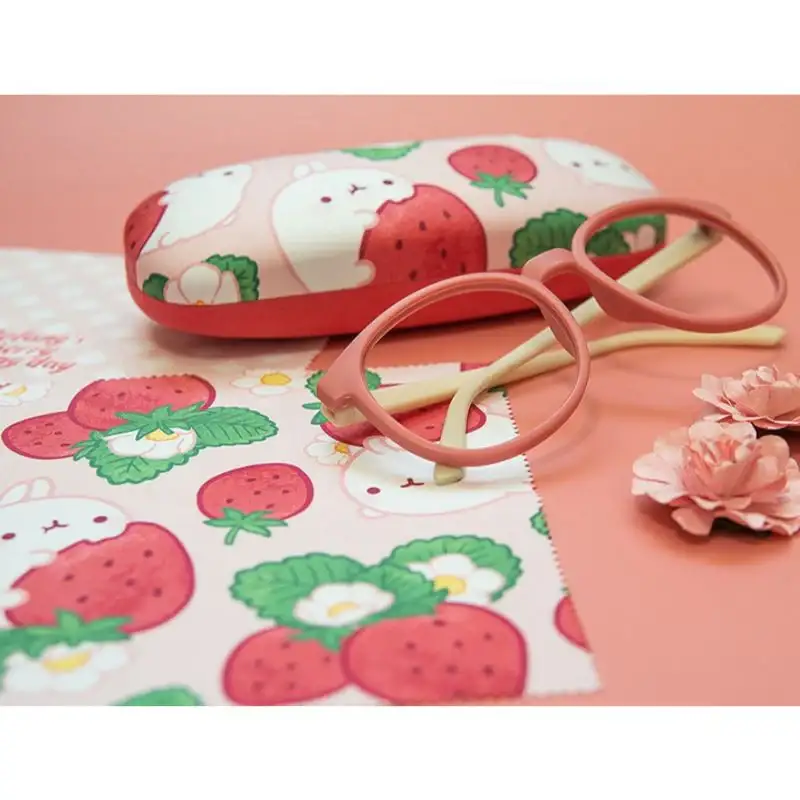 Molang - Glasses Cleaning Case Set - Spring Strawberry - Image 4