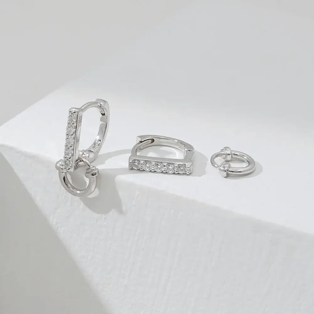 OST - Lucky Lock Two-Way Horseshoe One-Touch Silver Earring - Image 3