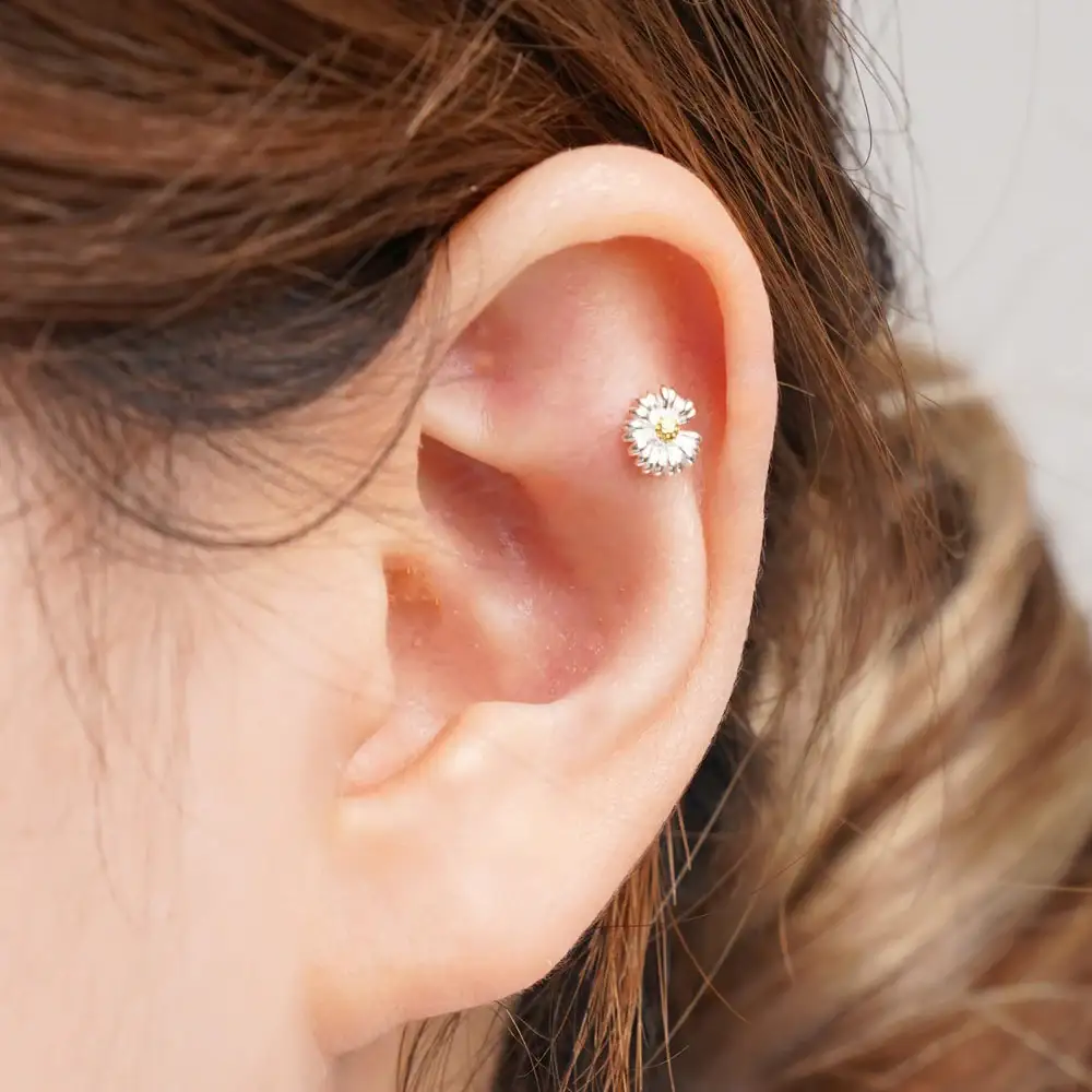 OST - Slit Point Flower Ear Pierce - Image 4