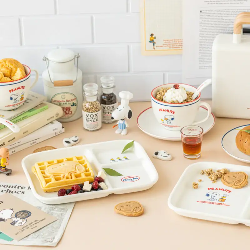 Peanuts x 10x10 - Snoopy Retro Brunch Plate - Image 3