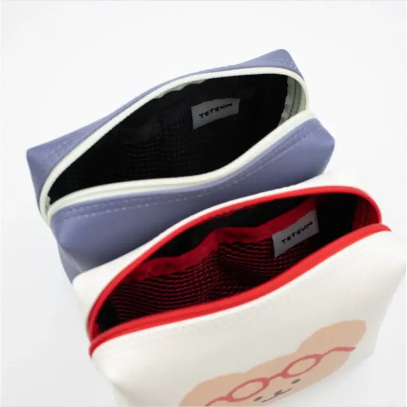 Teteum - PVC Pocket Pouch - Image 5