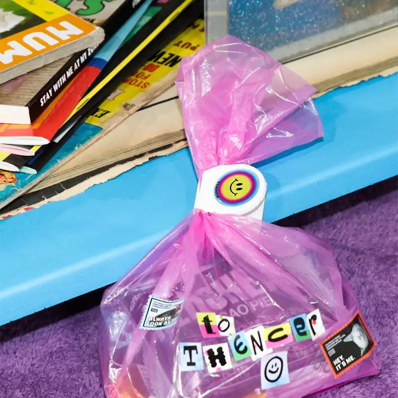 THENCE - Smile Magnet Clip - Image 4