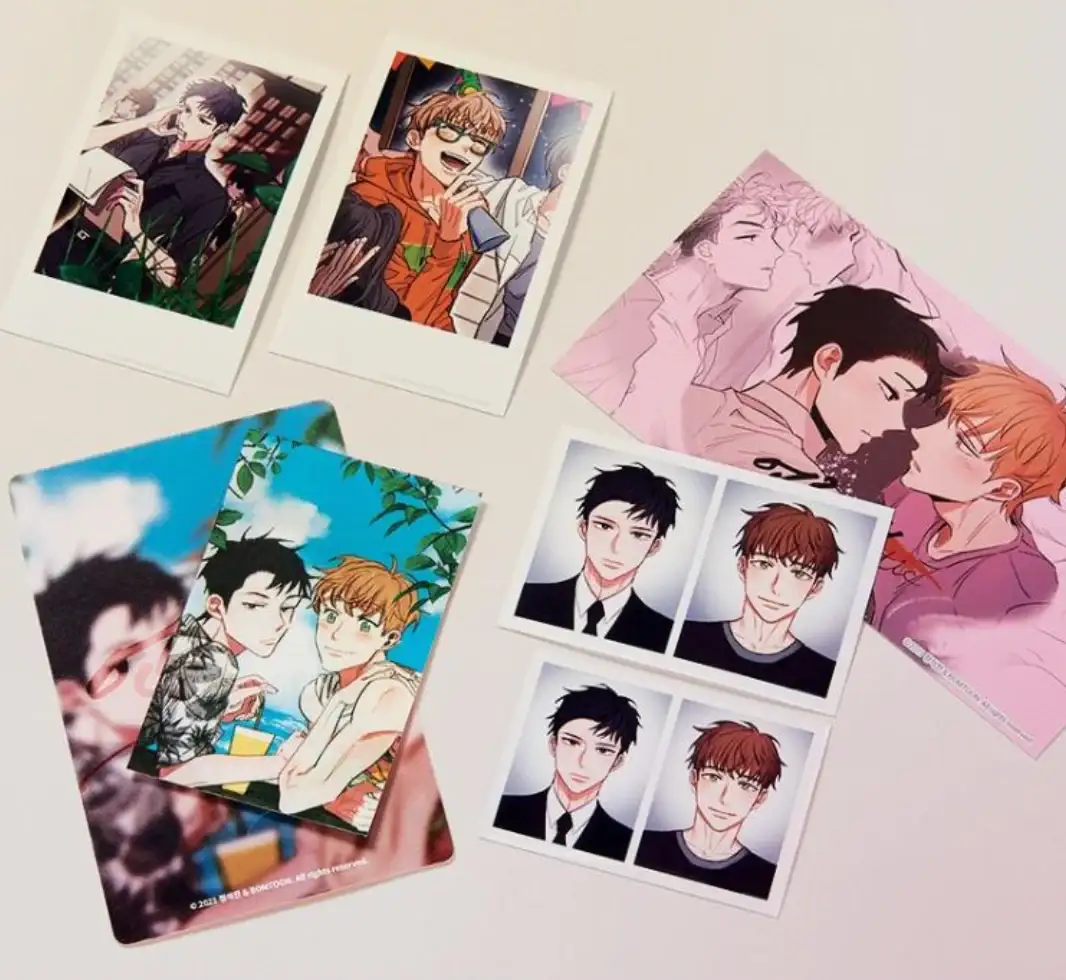 Unromantic - ID Photo & Lenticular & Polaroid