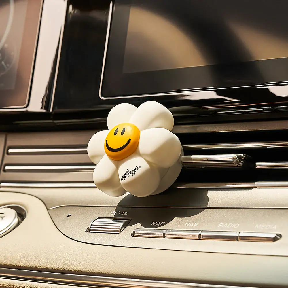 Wiggle Wiggle - Smile We Love Car Air Freshener - Image 3