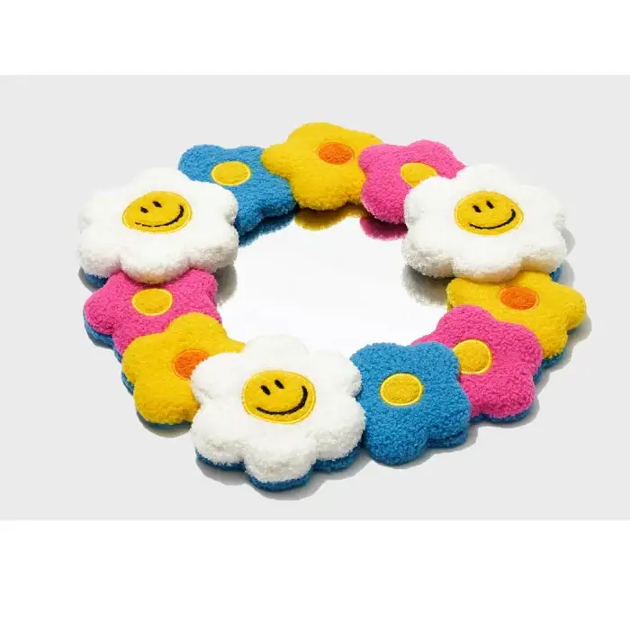 Wiggle Wiggle - Smile We Love Tufting Mirror - Image 3